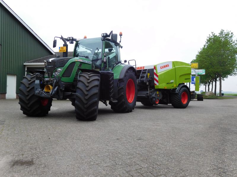 Afgeleverd: Fendt 720 en Claas Rollant 455